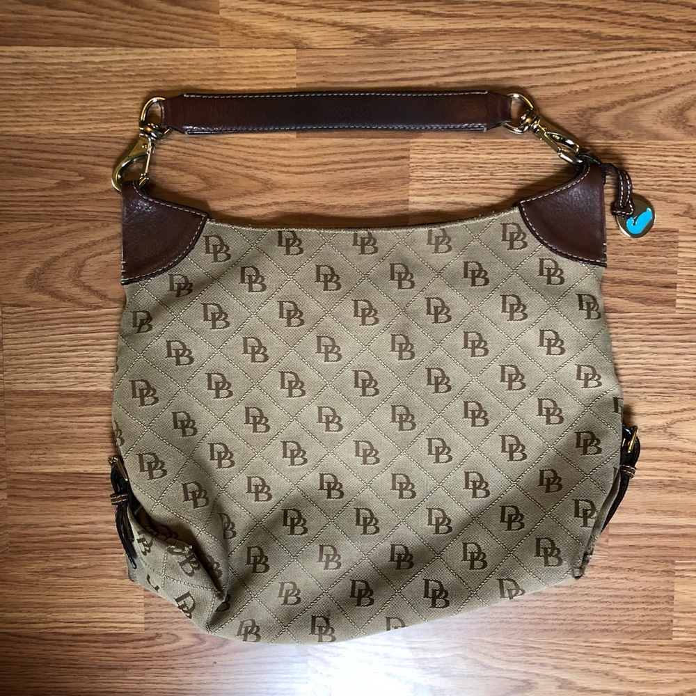 Dooney & Bourke Purse